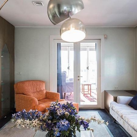 Roomy Apartment Duomo & San Babila Milano Dış mekan fotoğraf