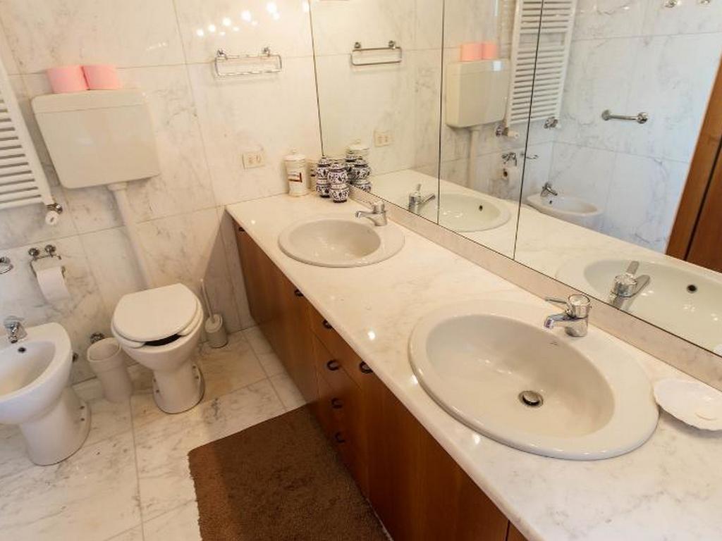 Roomy Apartment Duomo & San Babila Milano Dış mekan fotoğraf