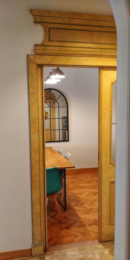 Roomy Apartment Duomo & San Babila Milano Dış mekan fotoğraf