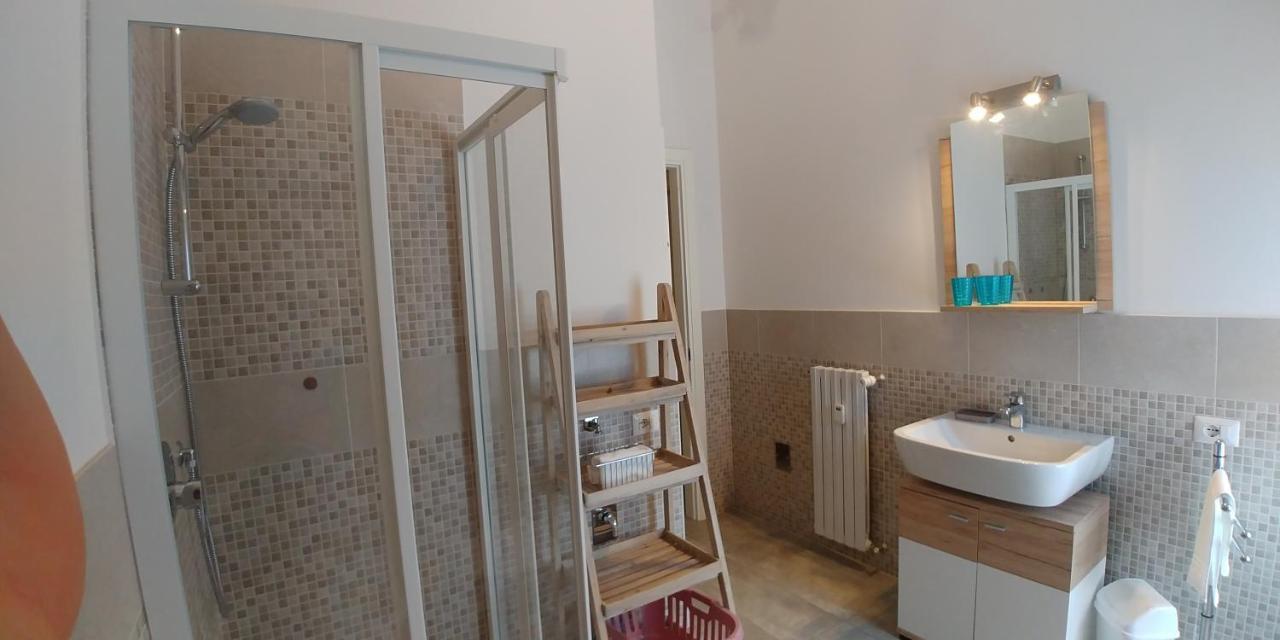 Roomy Apartment Duomo & San Babila Milano Dış mekan fotoğraf