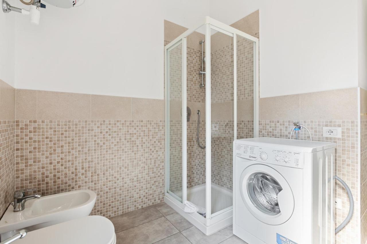Roomy Apartment Duomo & San Babila Milano Dış mekan fotoğraf